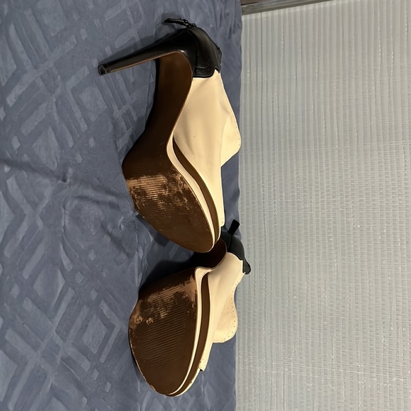 Boots - Picture 5 of 5